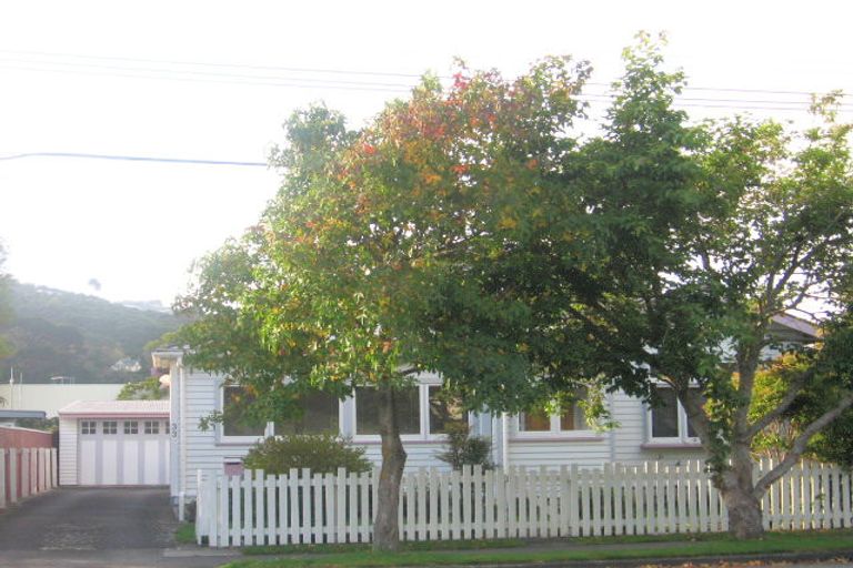 Photo of property in 33 Te Mome Road, Alicetown, Lower Hutt, 5010