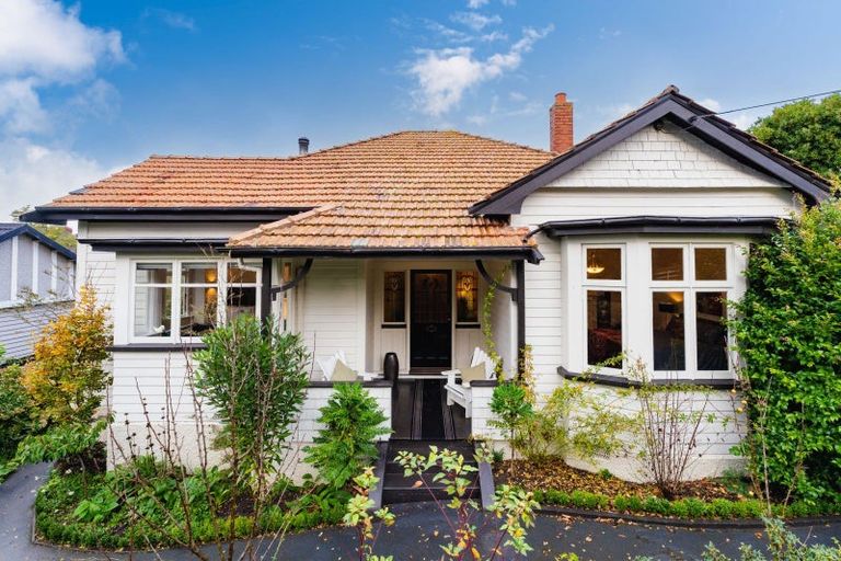 Photo of property in 139 Eglinton Road, Mornington, Dunedin, 9011