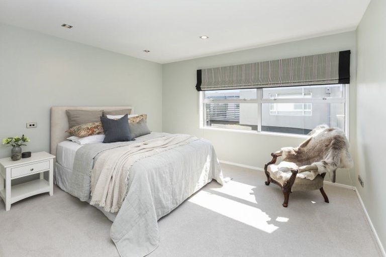 Photo of property in 26 Hartley Avenue, Strowan, Christchurch, 8052