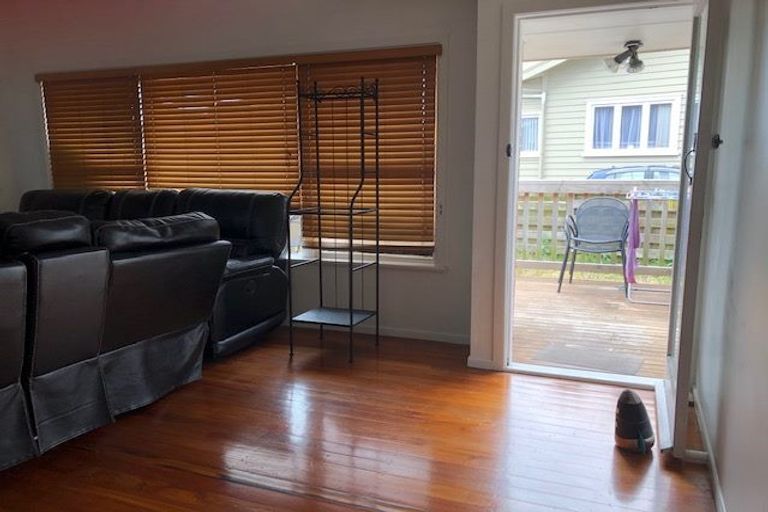 Photo of property in 2/28 Esmonde Road, Takapuna, Auckland, 0622