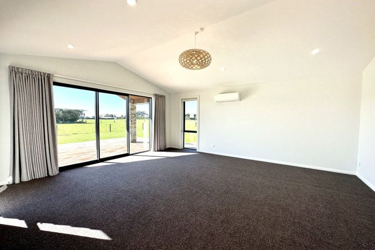 Photo of property in 33 Billy Way, West Plains, Invercargill, 9874