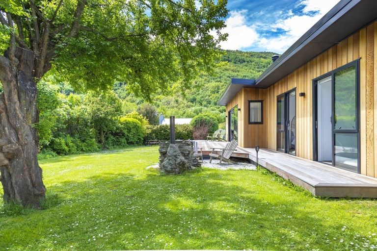 Photo of property in 26 Nairn Street, Arrowtown, 9302