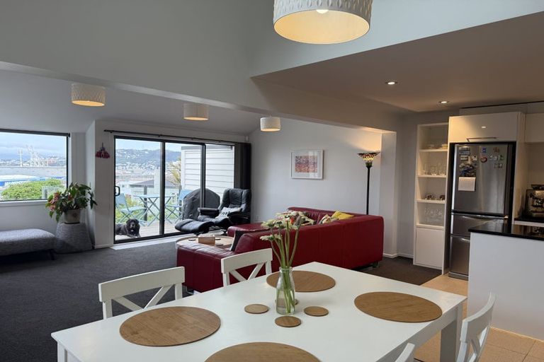 Photo of property in 8b Frandi Street, Thorndon, Wellington, 6011