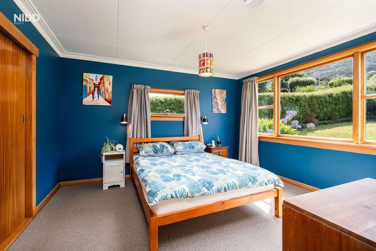 Photo of property in 9 Athol Place, Ravensbourne, Dunedin, 9022