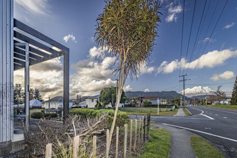 Photo of property in 16b Tay Street, Ohakune, 4625