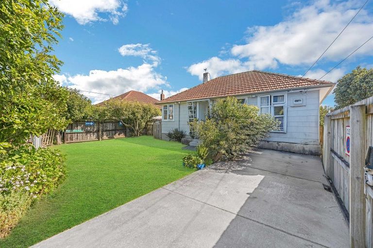 Photo of property in 4 Waitaua Street, Papakura, 2110