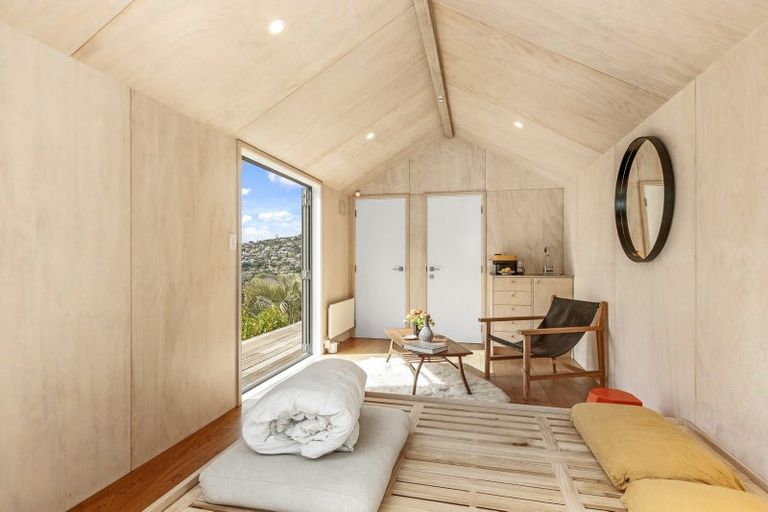 Photo of property in 11 Merlewood Avenue, Cashmere, Christchurch, 8022