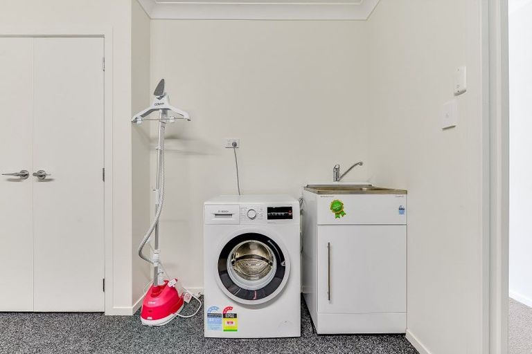 Photo of property in 2/33 Cowley Drive, Temple View, Hamilton, 3218