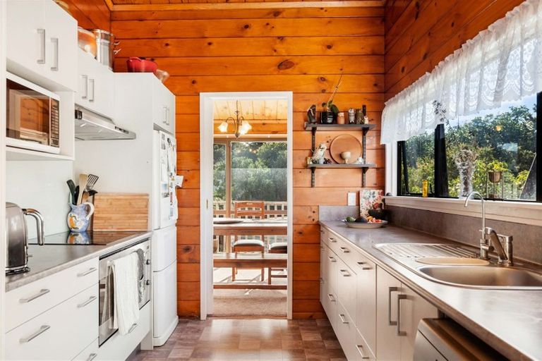 Photo of property in 24 Kereru Street, Maunu, Whangarei, 0110