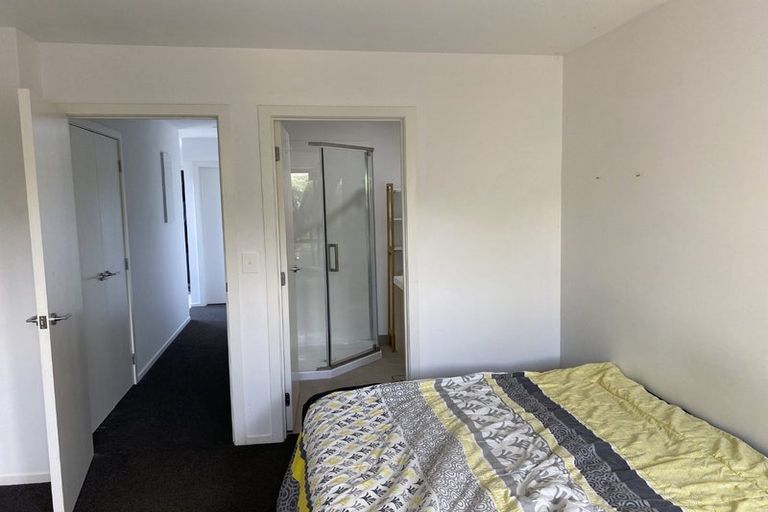 Photo of property in 24 Otaimako Place, Mangere, Auckland, 2022