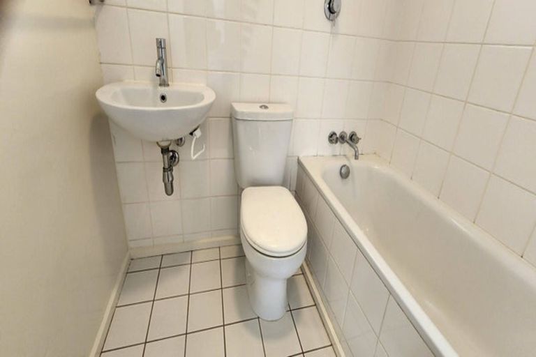 Photo of property in 4/544 Barbadoes Street, Edgeware, Christchurch, 8013