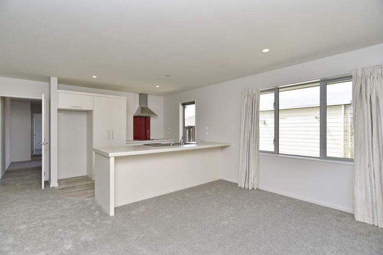 Photo of property in 16 Tripoli Street, Rangiora, 7400