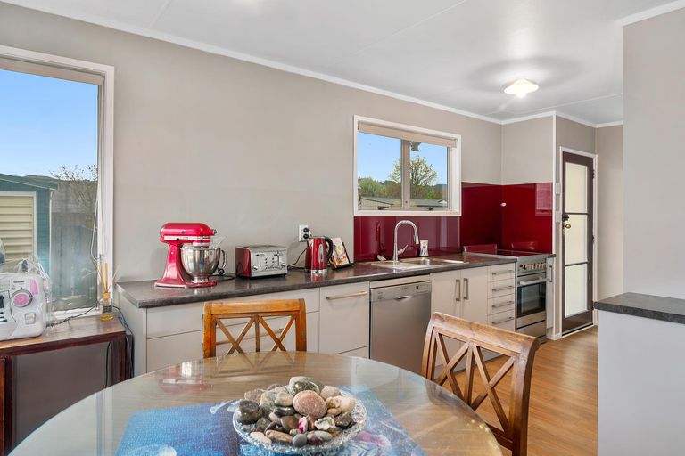 Photo of property in 7 Byron Grove, Owhata, Rotorua, 3010