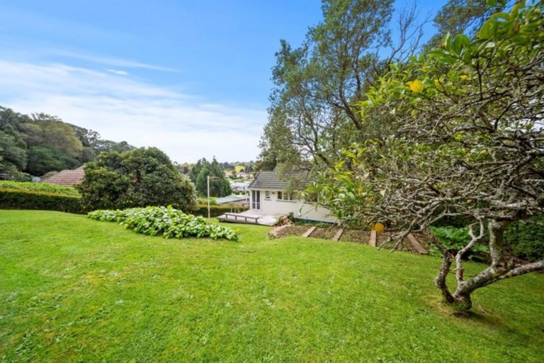 Photo of property in 60 Glenpark Avenue, Frankleigh Park, New Plymouth, 4310