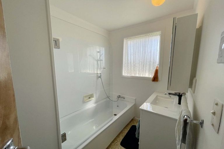 Photo of property in 5 Cargill Street, Papakura, 2110