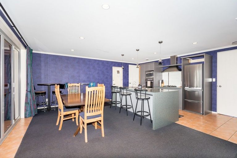 Photo of property in 4 Nielsen Gardens, Rototuna, Hamilton, 3210