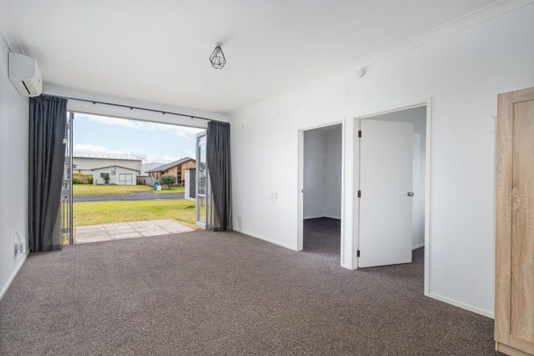 Photo of property in 4 Endeavour Close, Whitianga, 3510