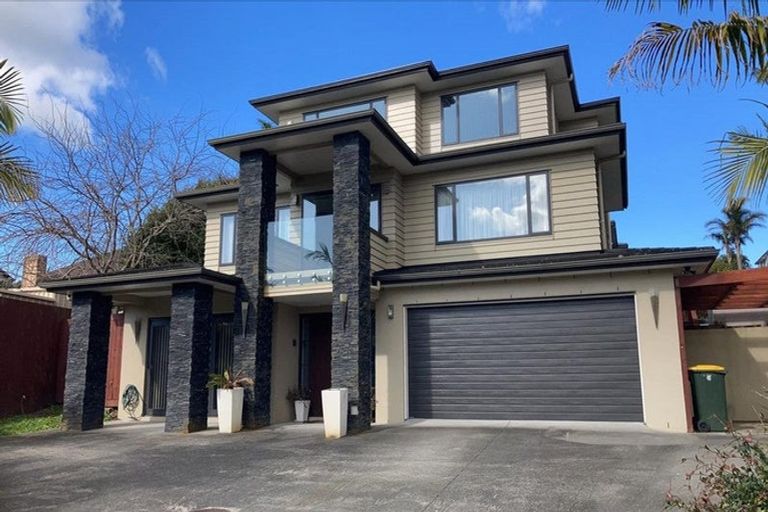 Photo of property in 5 Dawood Place, The Gardens, Auckland, 2105