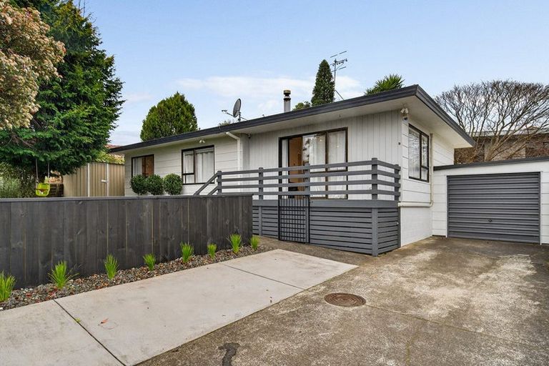 Photo of property in 14b Pokapu Place, Bethlehem, Tauranga, 3110