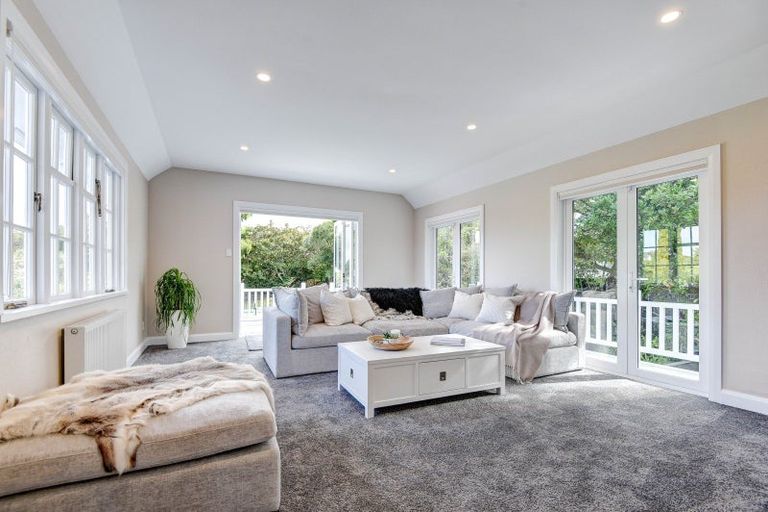 Photo of property in 3 Brassey Road, Saint Johns Hill, Whanganui, 4500