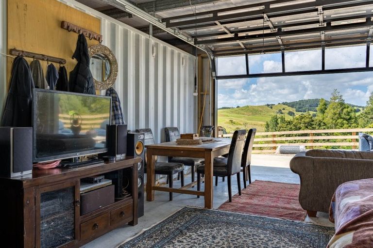 Photo of property in 149 Whaka Street, Maungaturoto, 0583