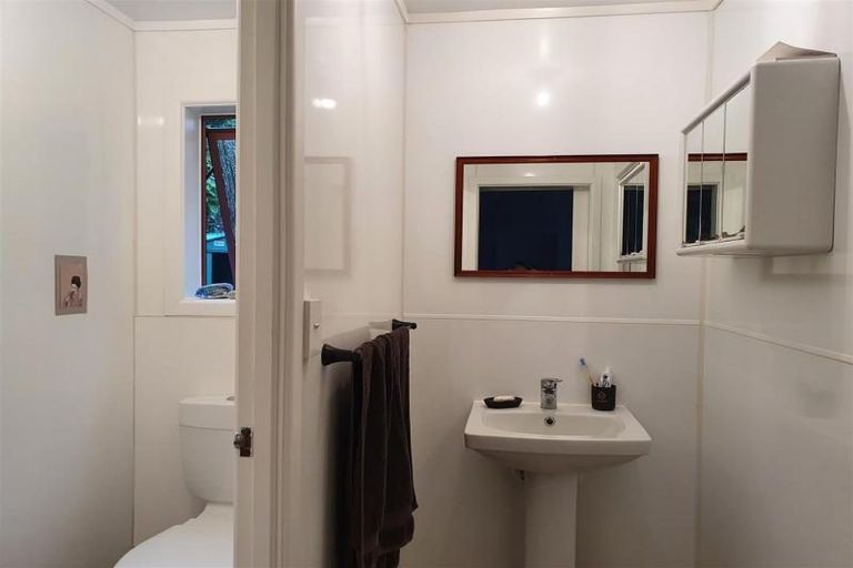 Photo of property in 12 Russell Drive, Oakura, 4314