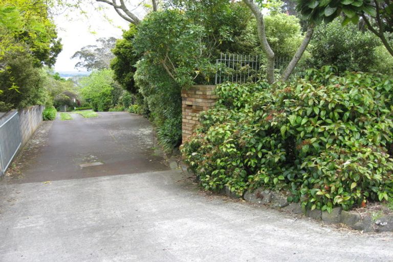 Photo of property in 1132 Whangaparaoa Road, Tindalls Beach, Whangaparaoa, 0930