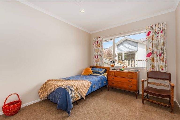 Photo of property in 8 Bluejacket Place, Whitby, Porirua, 5024