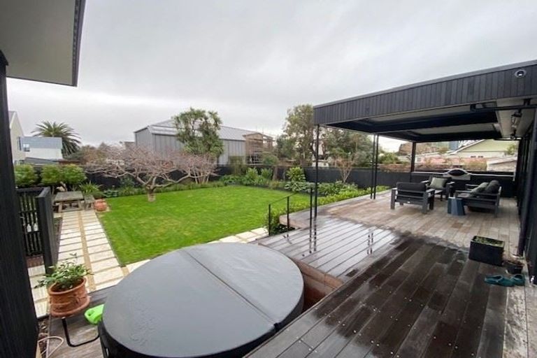 Photo of property in 10 Head Street, Sumner, Christchurch, 8081