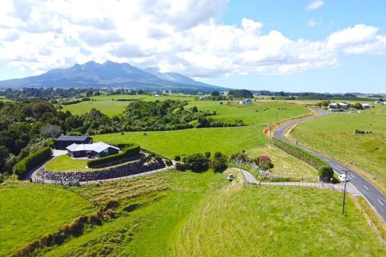 Photo of property in 169 Upper Pitone Road, Pitone, New Plymouth, 4374