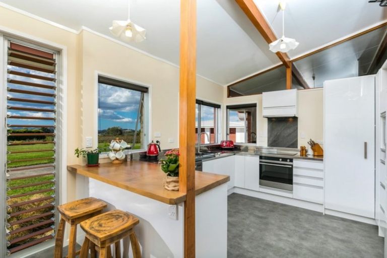 Photo of property in 117 Mahana Road, Waimauku, 0881