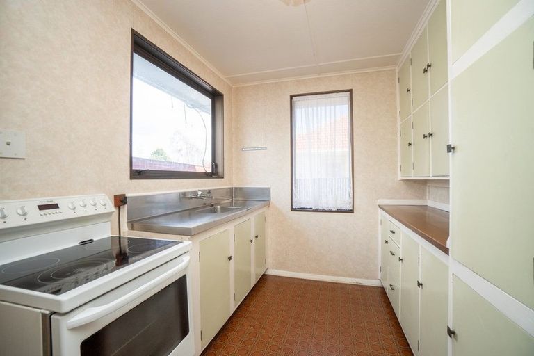 Photo of property in 103 Clyde Crescent, Roslyn, Palmerston North, 4414