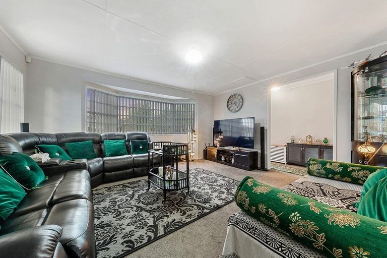 Photo of property in 1 Trounson Avenue, Clendon Park, Auckland, 2103