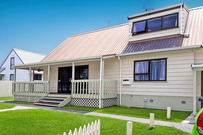 Photo of property in 37 Splitt Avenue, Glenview, Hamilton, 3206