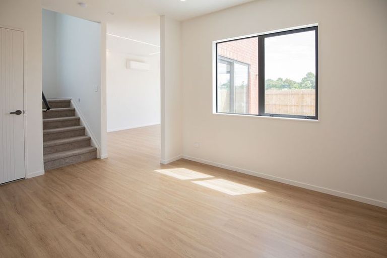 Photo of property in 23 Pilot Drive, Hobsonville, Auckland, 0616