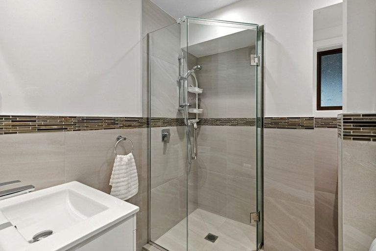 Photo of property in 11 Moorgreen Heights, Torbay, Auckland, 0630