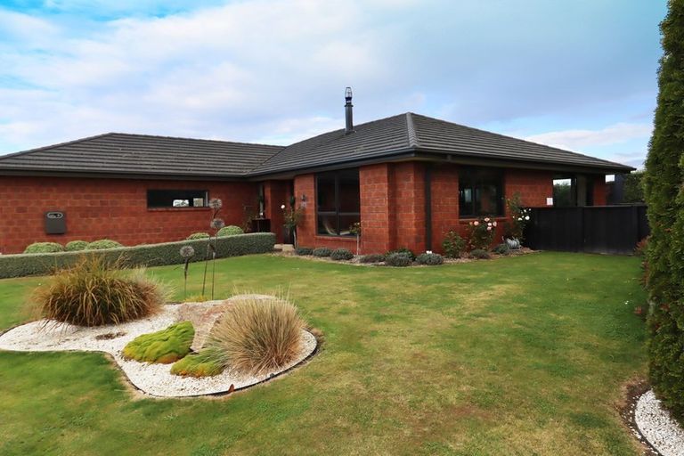 Photo of property in 17 Blue Stone Drive, Waiareka Junction, Oamaru, 9401