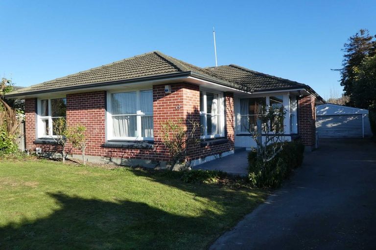 Photo of property in 17 Palmside Street, Somerfield, Christchurch, 8024