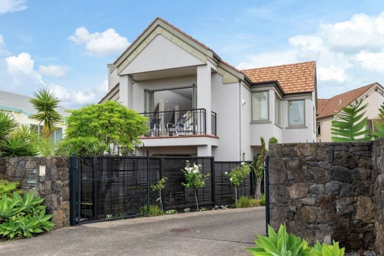 Photo of property in 1a Macleans Road, Bucklands Beach, Auckland, 2014