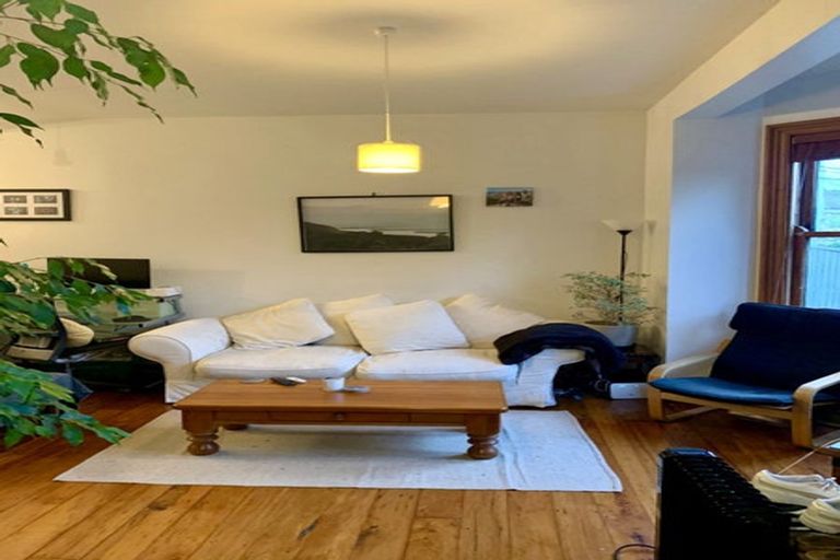 Photo of property in 37 Lawrence Street, Newtown, Wellington, 6021