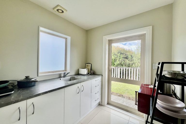 Photo of property in 76 Laurel Oak Drive, Schnapper Rock, Auckland, 0632