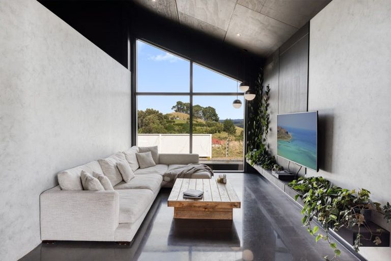 Photo of property in 8 Kahu Lane, Minden, Tauranga, 3176