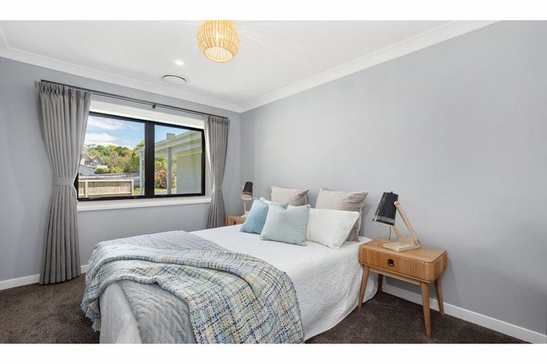 Photo of property in 1 Celina Place, Browns Bay, Auckland, 0630