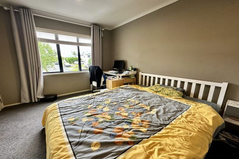 Photo of property in 45 Sonoma Crescent, Oteha, Auckland, 0632