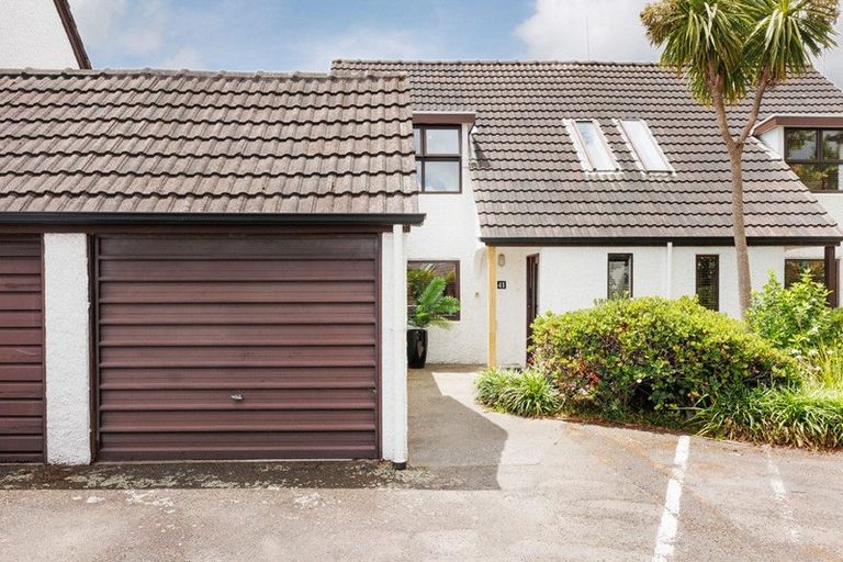 Photo of property in 41 Manuka Street, Hokowhitu, Palmerston North, 4410