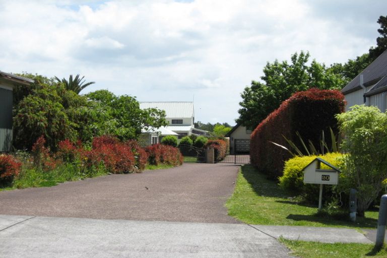 Photo of property in 20 Tapu Road, Huapai, Kumeu, 0810