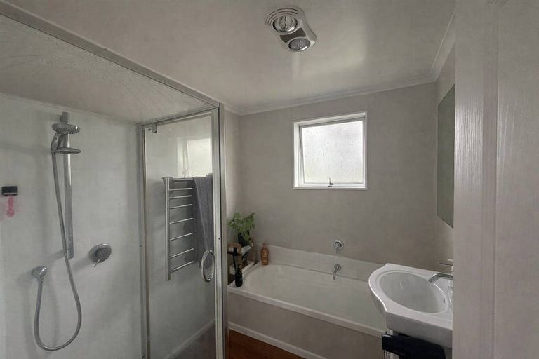 Photo of property in 141 Conclusion Street, Ascot Park, Porirua, 5024