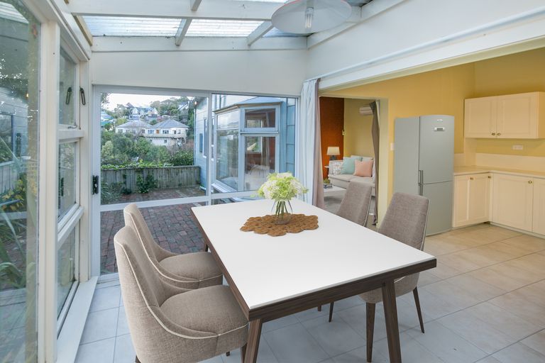 Photo of property in 37a Jacksons Road, Lyttelton, 8082