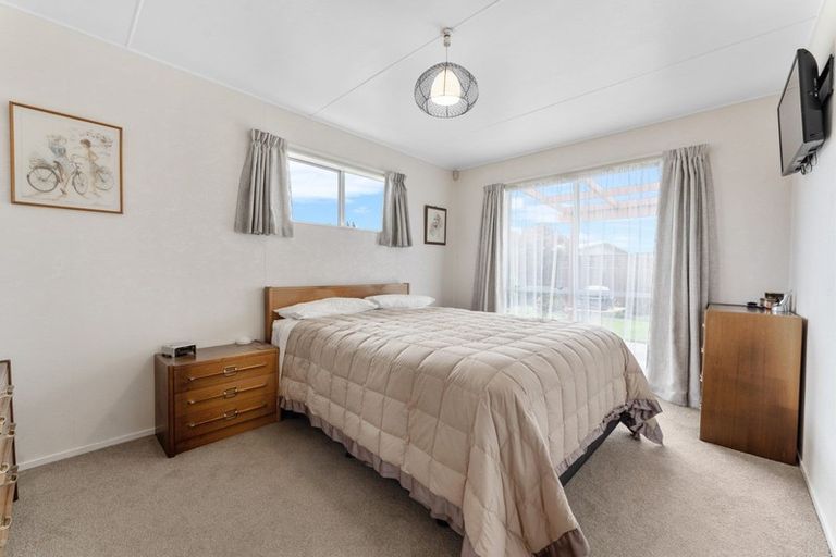 Photo of property in 3 Rimu Street, Levin, 5510