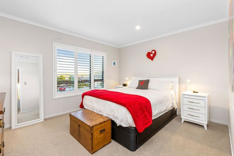 Photo of property in 12 Tuatua Road, Hobsonville, Auckland, 0616
